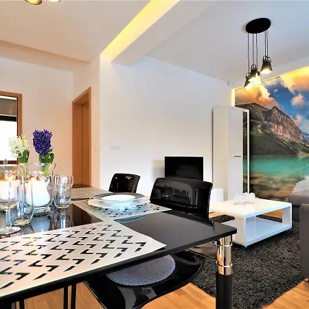 Apartment Vip Carmelove *
