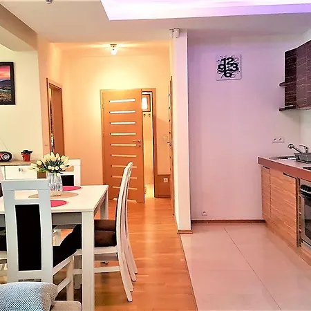 Apartment Vip Carmelove *